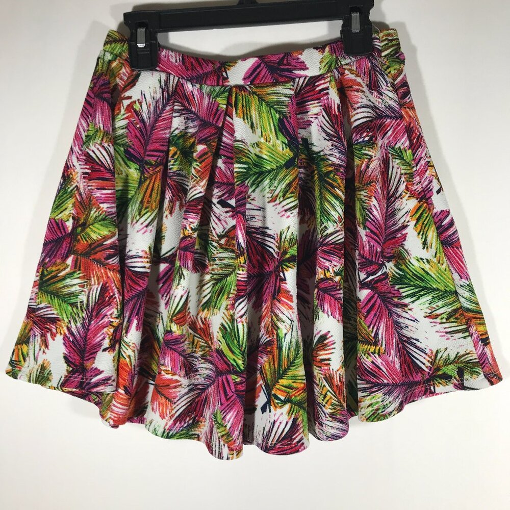 Lily White Girl's Small Feather Pattern Mini Skirt